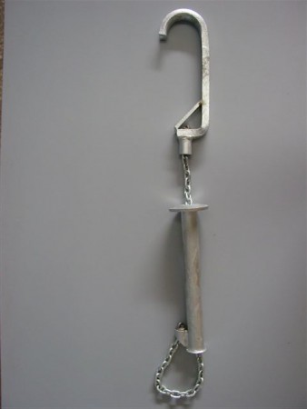 Bleed shackle